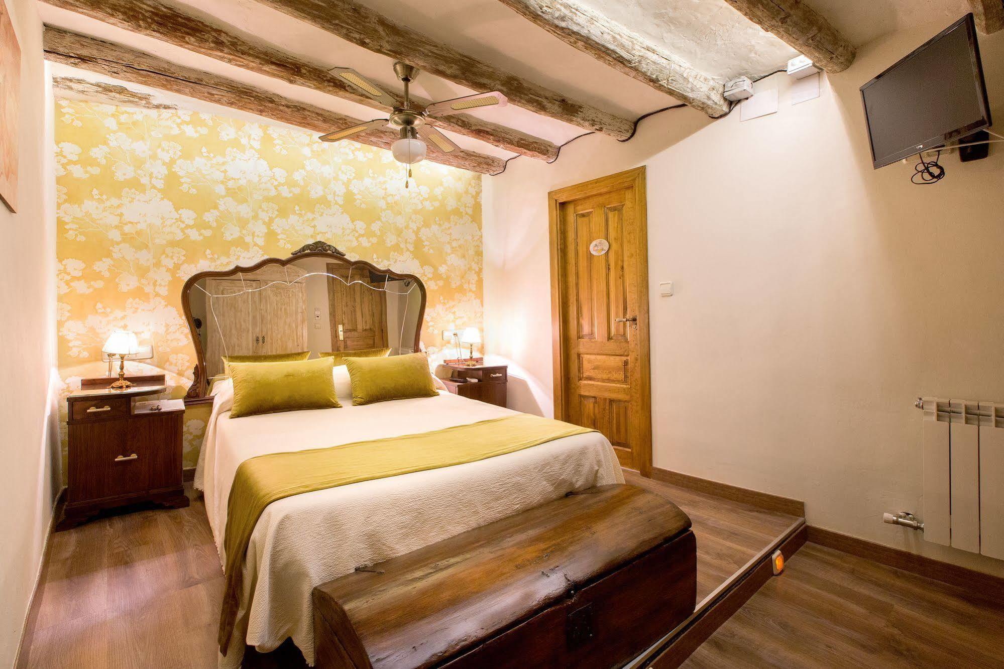 Hotel Villa San Jorge Azanúy Eksteriør bilde